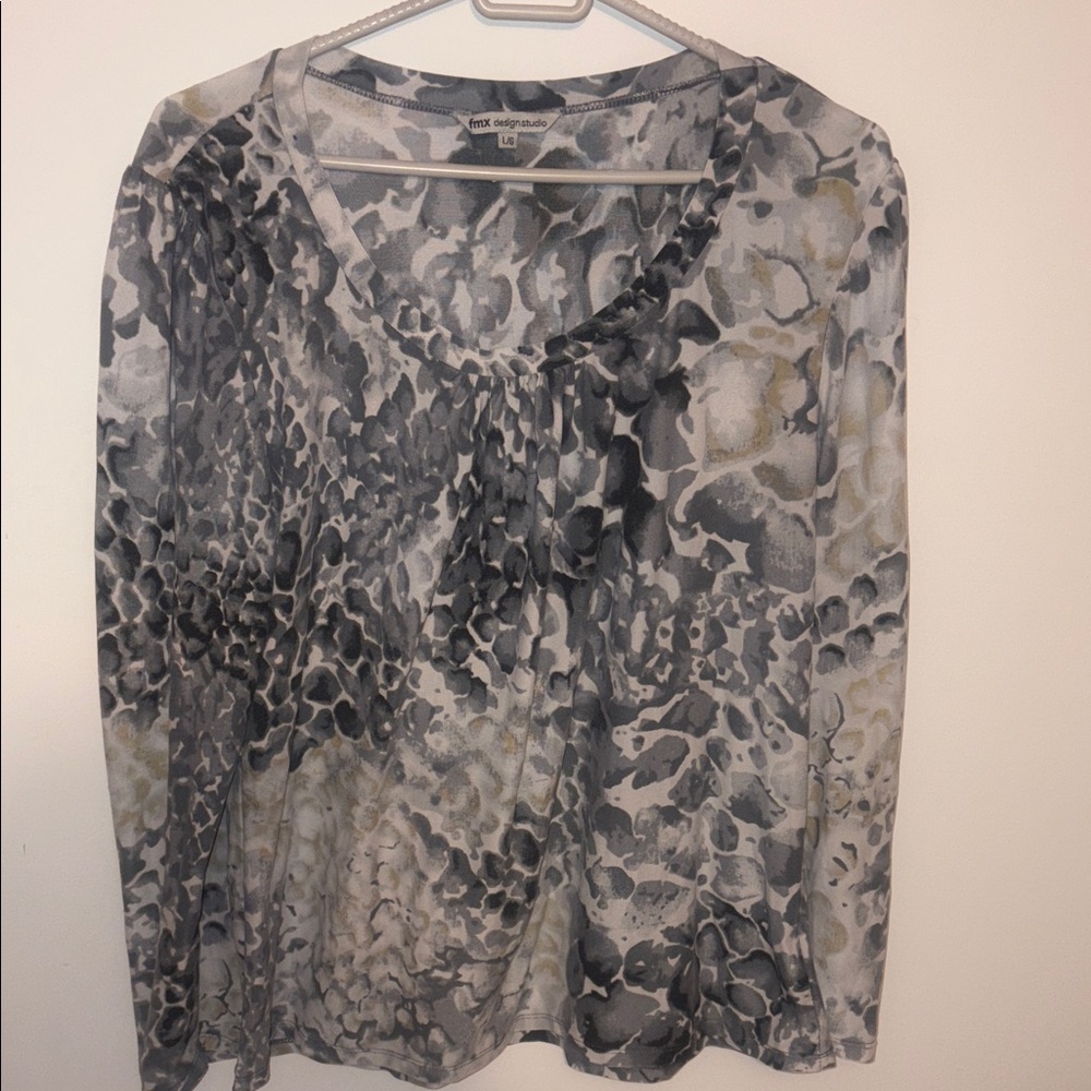 FMX Design Studios, Women’s Gray and Cream Patterned Soft Touch Blouse size L